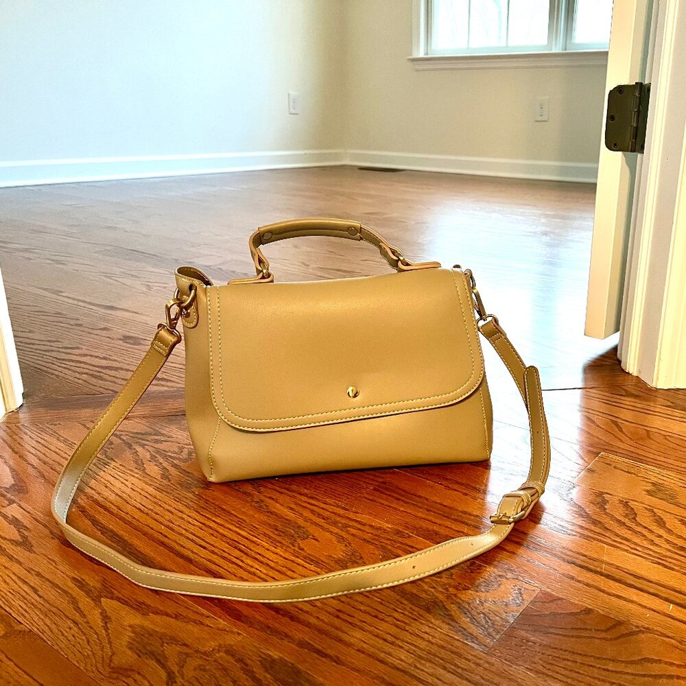 SOLE SOCIETY- TAN CROSS BODY BAG- NWOT